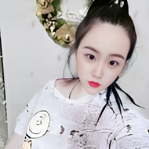 美甲师「可鑫」
